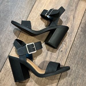 VICI block heel, great condition